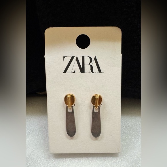Zara Jewelry - ZARA NEW WOMAN SS24 GOLD / SILVER
EARRINGS WITH ZIP PULL TAB REF:1856/048